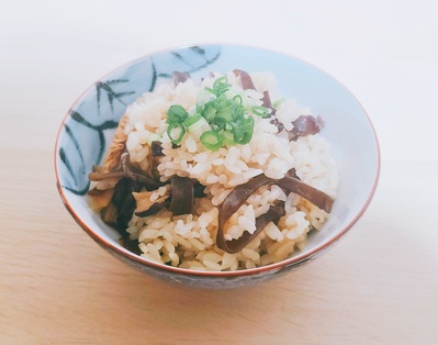 旨味たっぷり!キクラゲ×椎茸のW旨味ご飯の作り方の写真