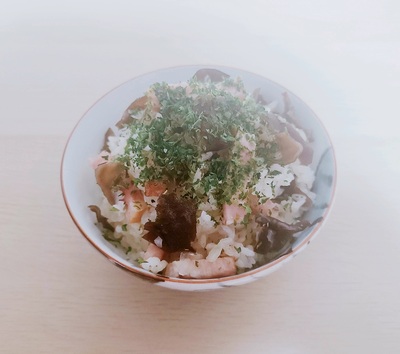 キクラゲ×バター！食感と香りを楽しむ洋風炊き込みご飯の作り方の写真