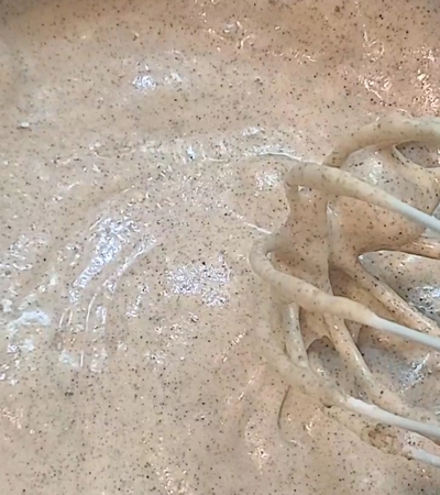 キクラゲ香る♪しっとりモチモチ炊飯器バナナケーキ（3合炊き）の作り方の写真