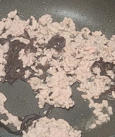 超簡単！至福のキクラゲ担々スープの作り方の写真