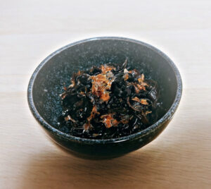 深い旨味がしみる、上品な「キクラゲの土佐煮」の写真