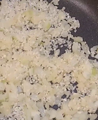 香りふわり。濃厚クリームリゾットに潜むキクラゲパウダーの余韻の作り方の写真