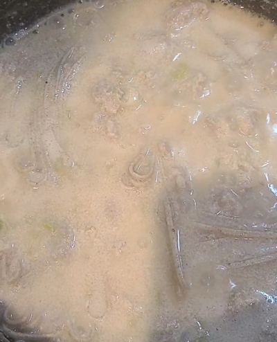 胡麻香る、キクラゲ麺の担々仕立てうどんの作り方の写真