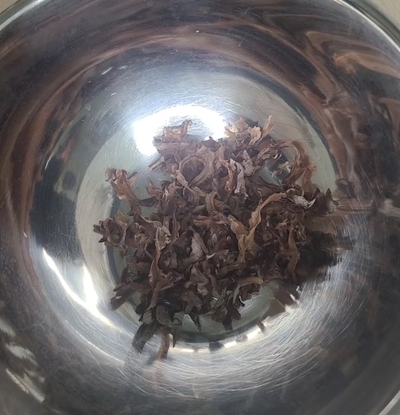 香ばしさ広がる、やさしい「キクラゲとナッツのスパイス和え」の作り方の写真